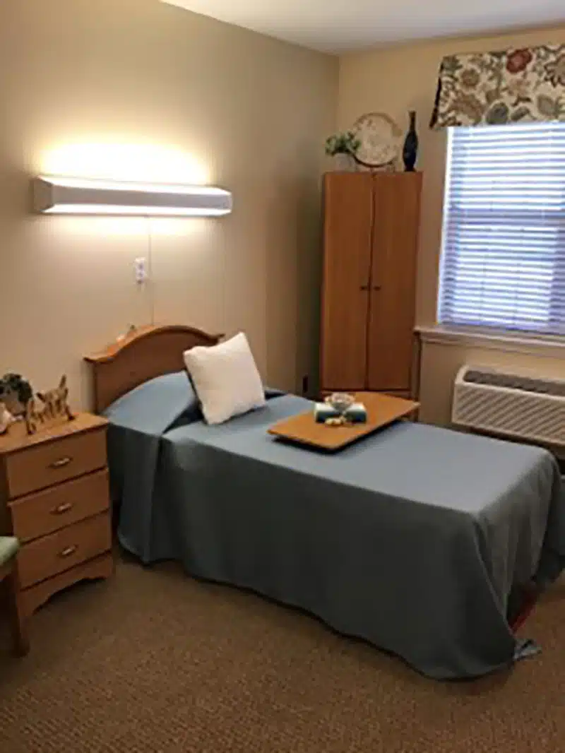 Park Valley Inn Health Center patient room