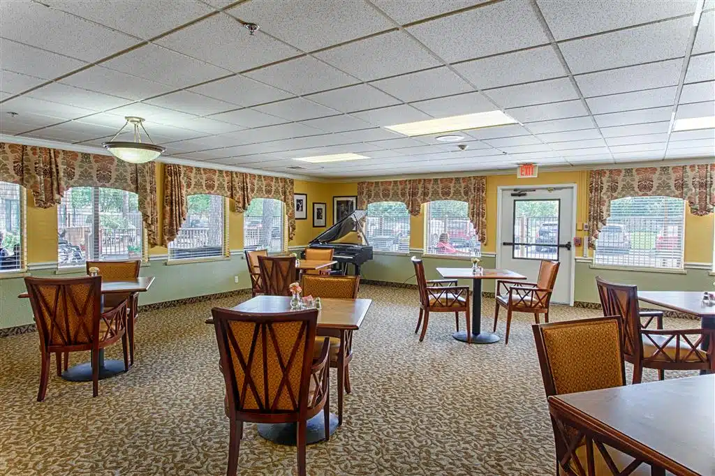 Ashford Gardens dining room