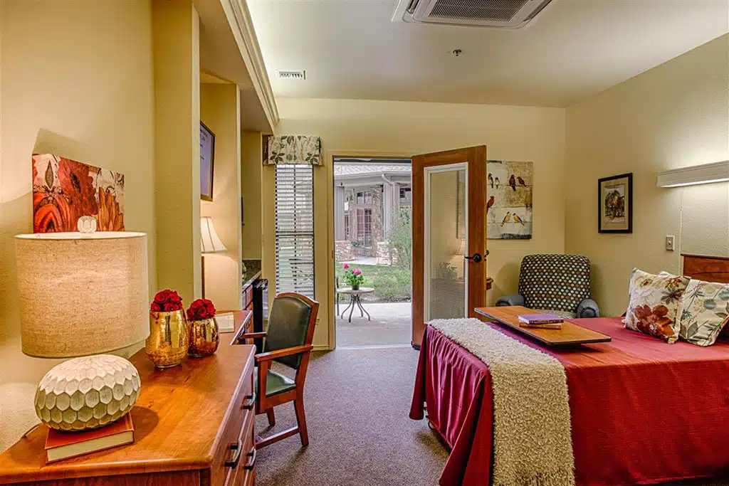 The Broadmoor at Creekside Park patient room