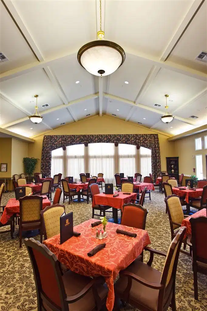 Laurel Court dining room