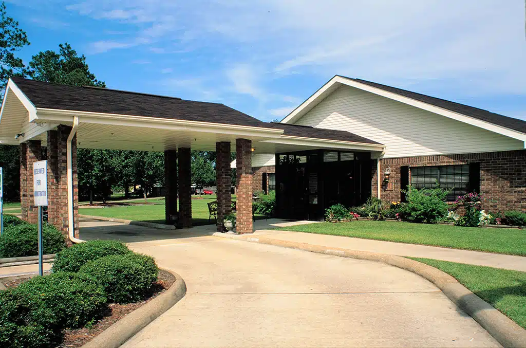 Oakwood Manor main entrance