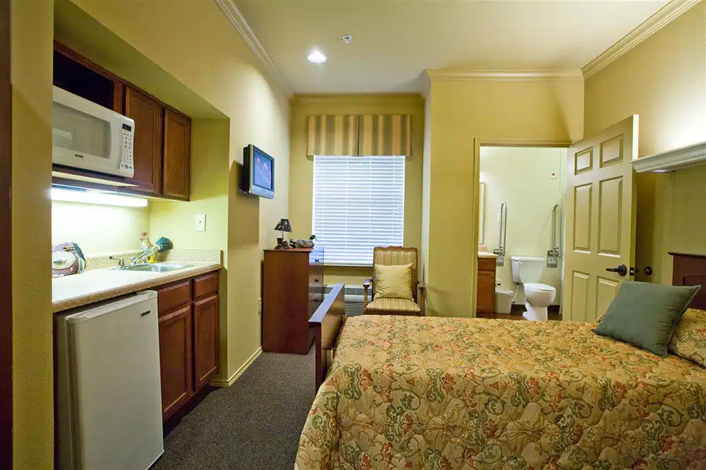 Prairie Estates patient room