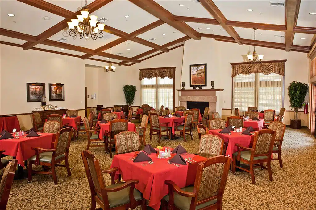 San Remo dining room