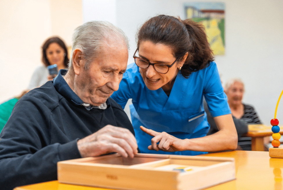 Keeping Seniors Active: Top Cognitive Games for Memory Health
